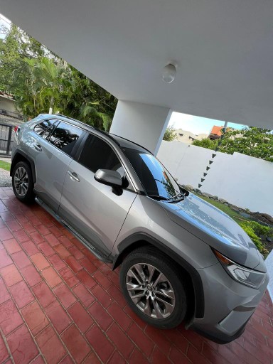 jeepetas y camionetas - Toyota rav4 2019 exl 5