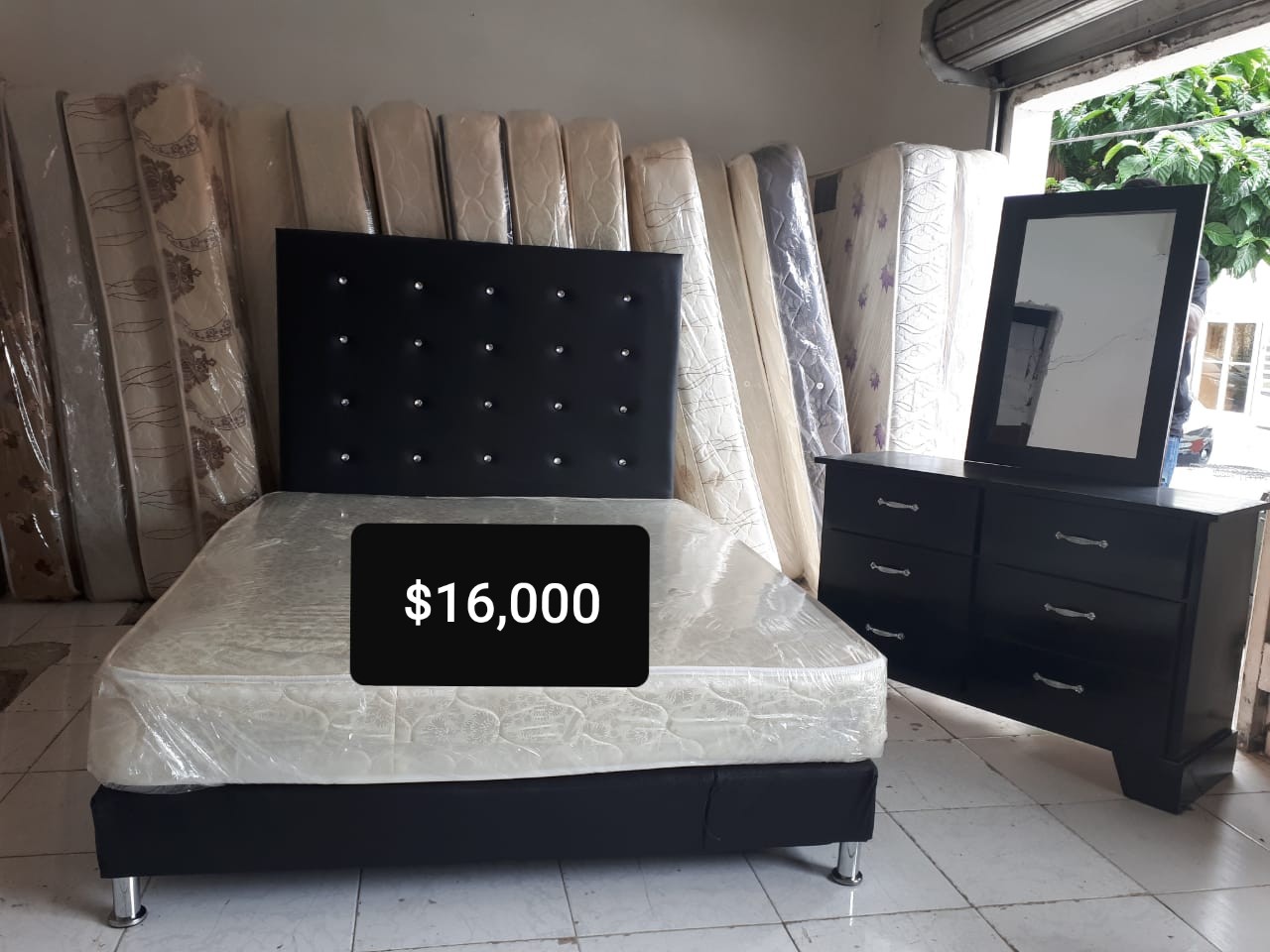 muebles y colchones - Cama con Colchon y Gavetero