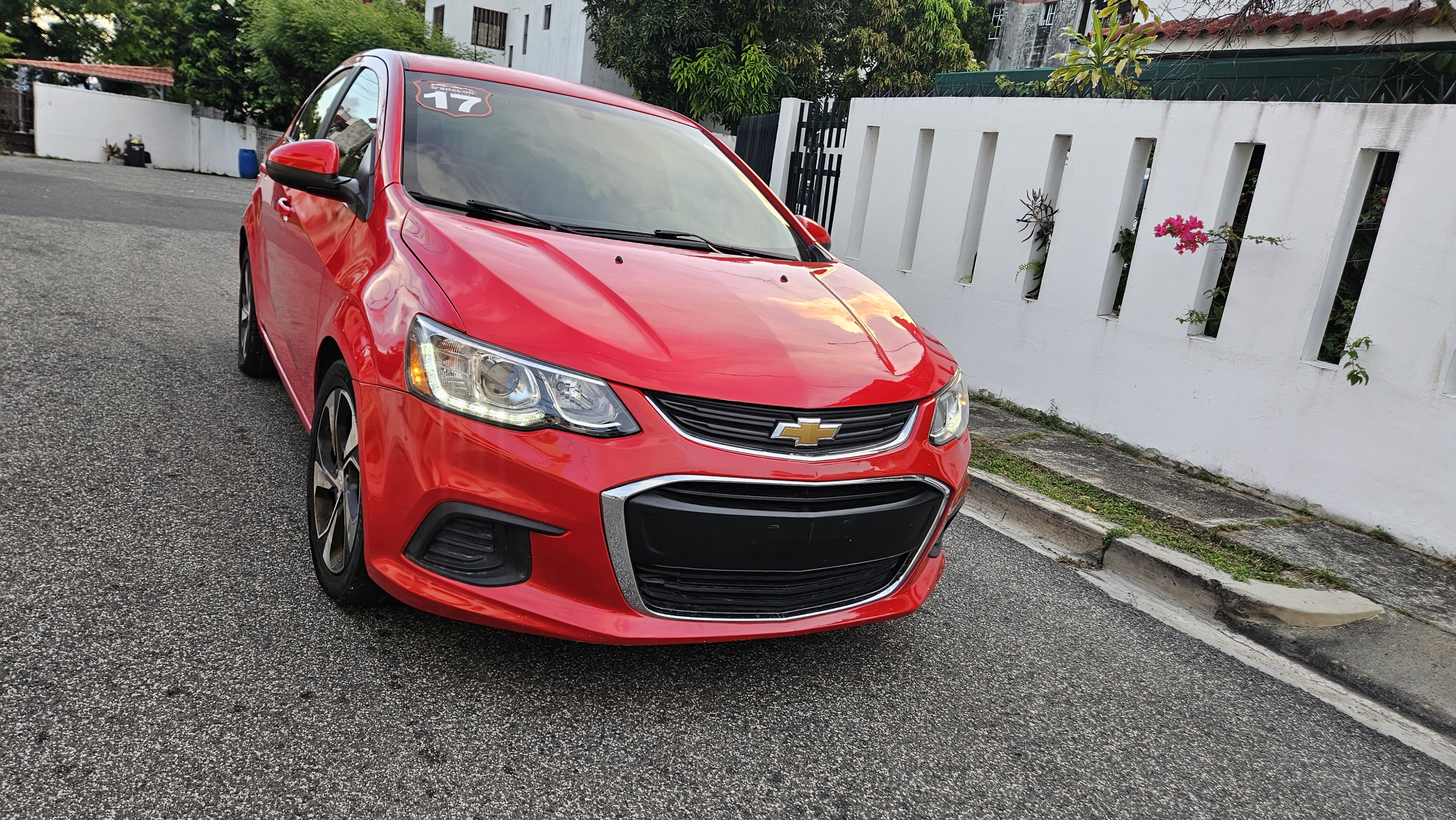 carros - Chevrolet sonic 2017 3