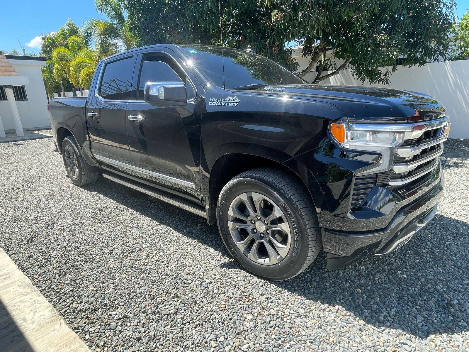 jeepetas y camionetas - chevolet silverado 2023 6