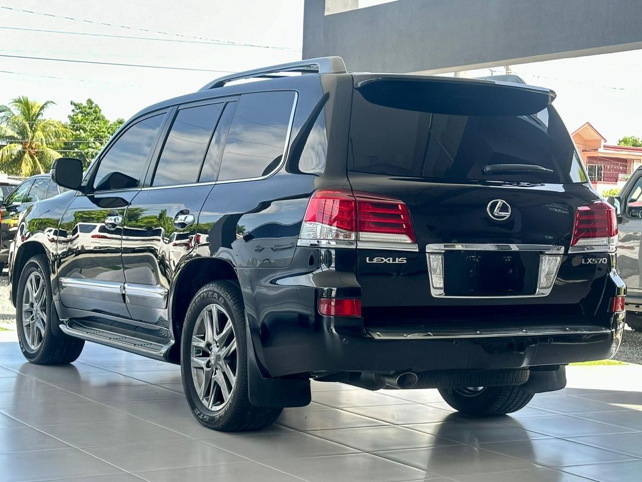 jeepetas y camionetas - Lexus LX570 2014 impecable  2