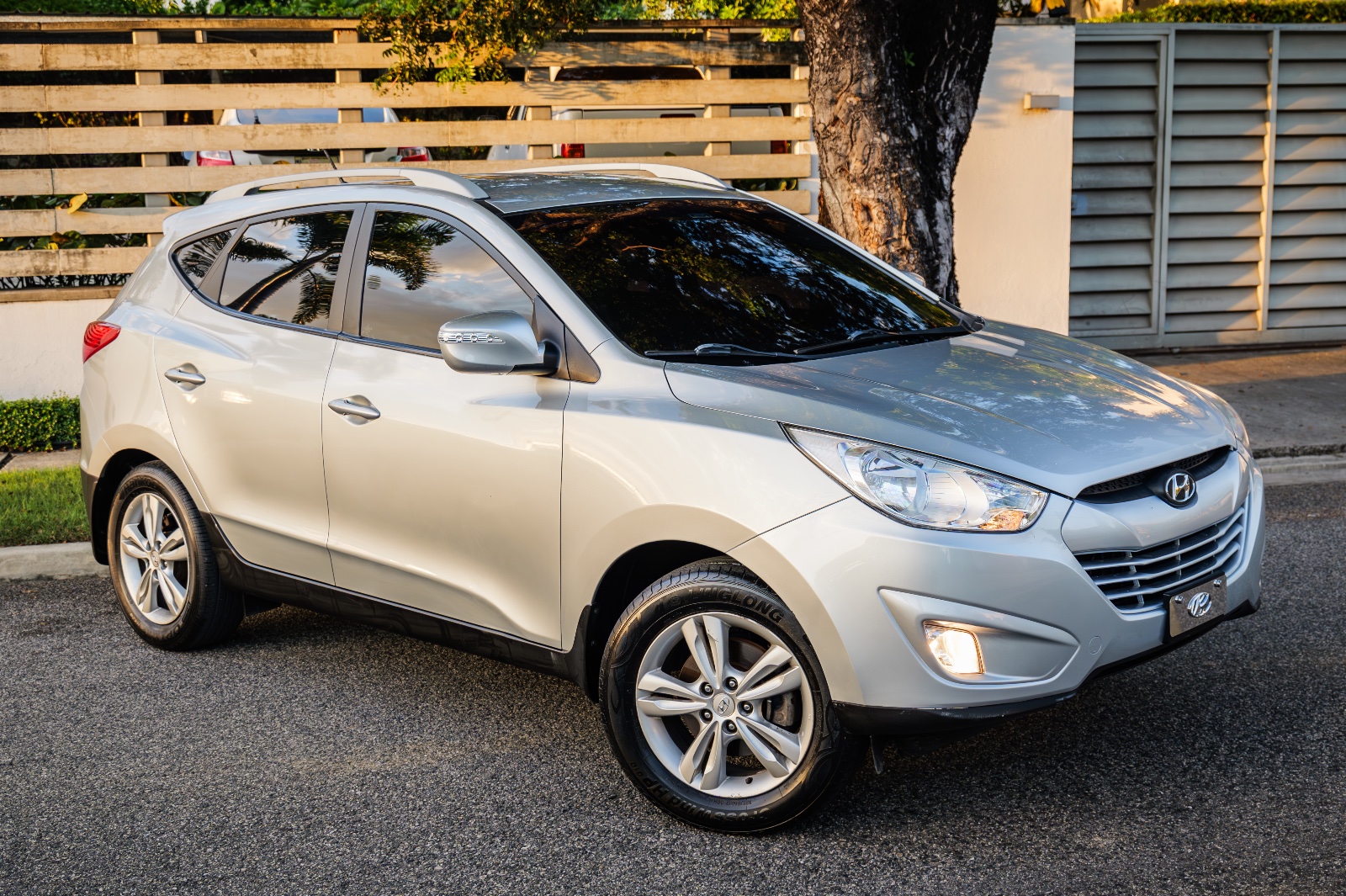 jeepetas y camionetas - HYUNDAI TUCSON AÑO 2013