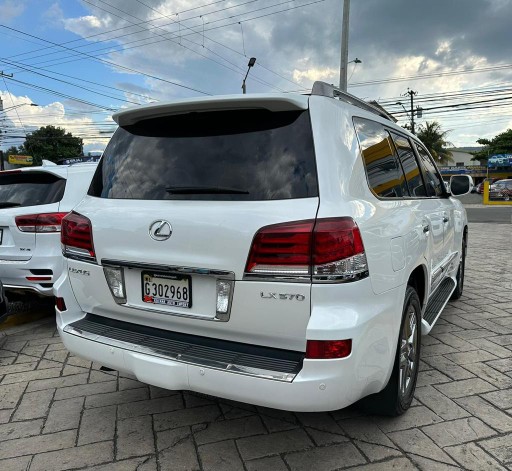 jeepetas y camionetas - Lexus lx570 2014 7