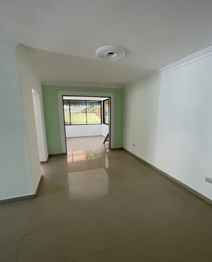 casas - Vendo casa en Vista Hermosa, Zona Oriental. Oportunidad!! 

