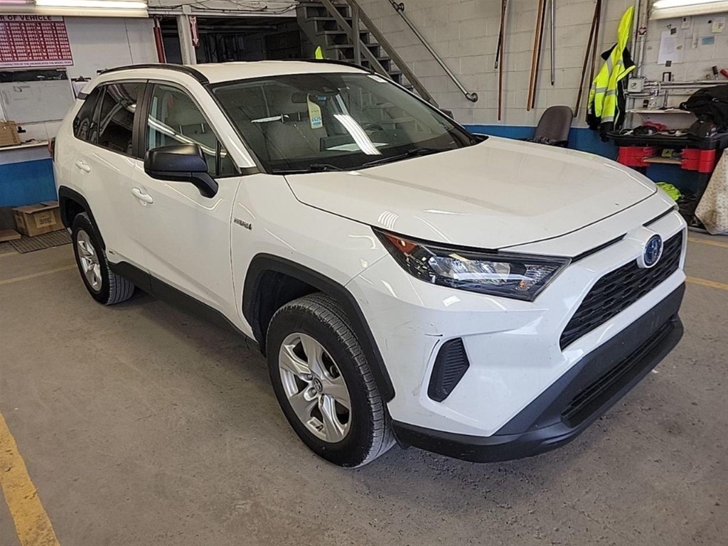 jeepetas y camionetas - 2019 Toyota Rav4 LE 4x4 Híbrido 