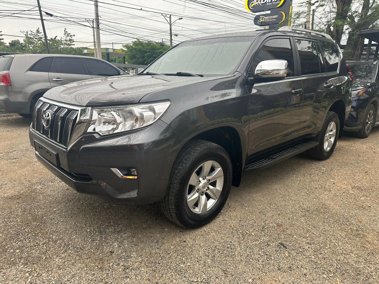 jeepetas y camionetas - Toyota land cruicer prado txl 2019 3