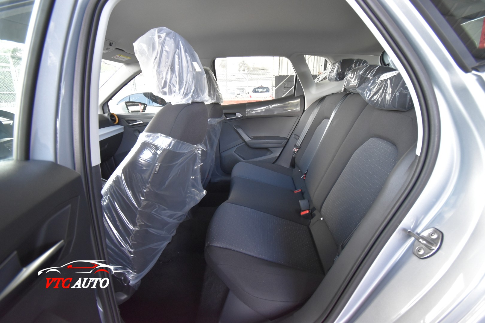 jeepetas y camionetas - Seat Arona RS 2023, Nueva con su garantía 7