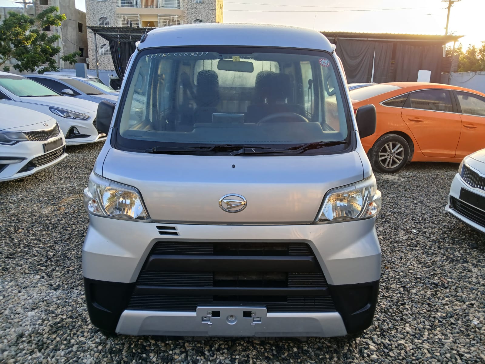 carros - VENDO DAIHATSU HIJET 2018 FINANCIAMIENTO DISPONIBL 1