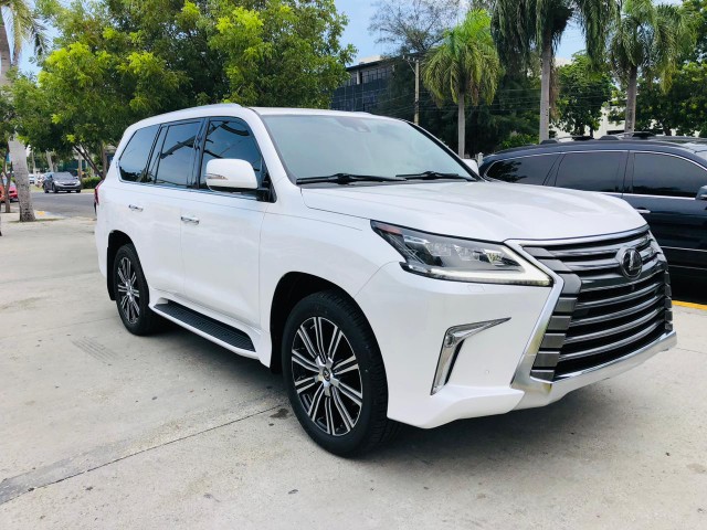 jeepetas y camionetas - LEXUS LX570  2019 8