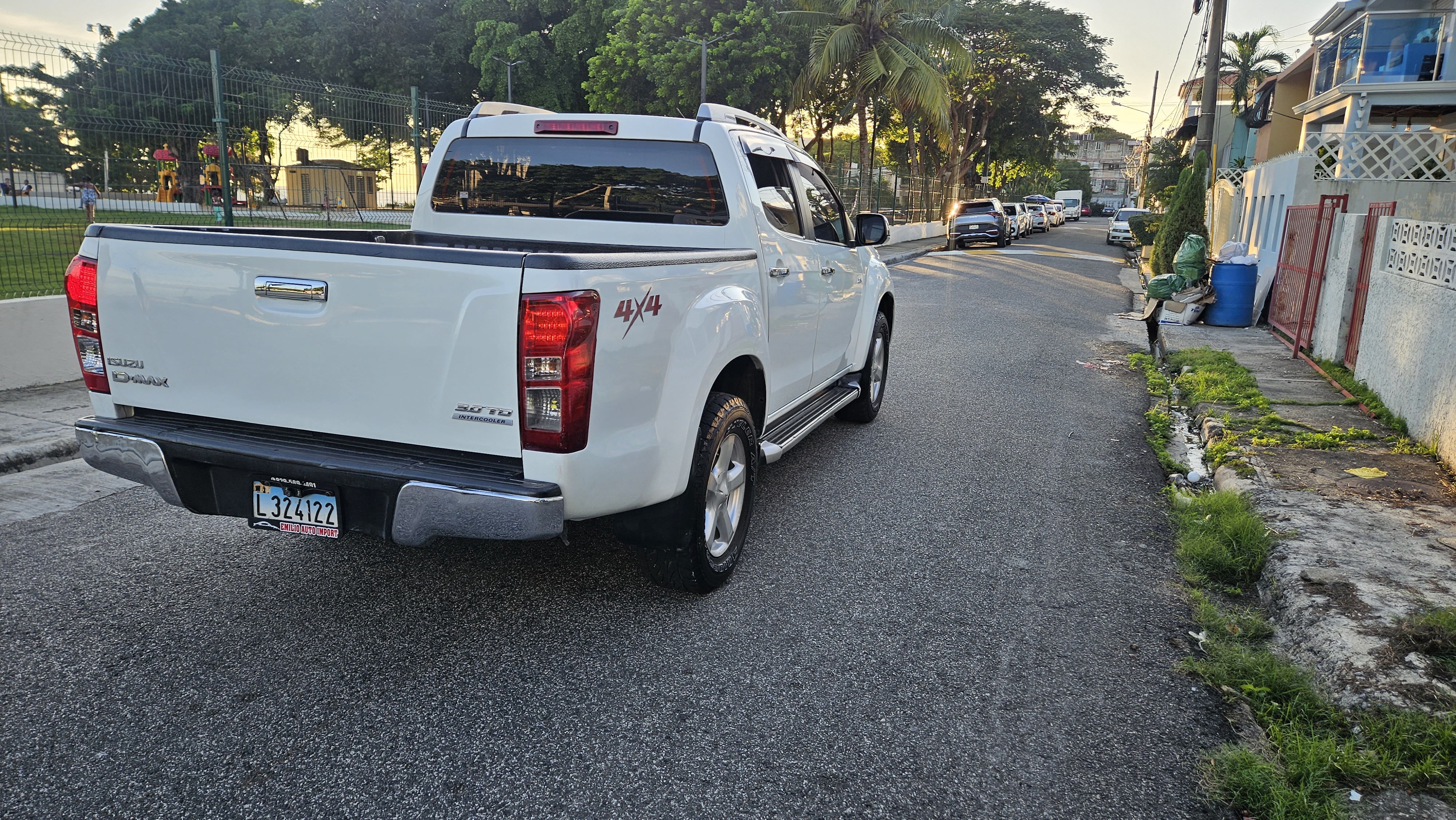 jeepetas y camionetas - Isuzu dmax full 2014 3.0 2