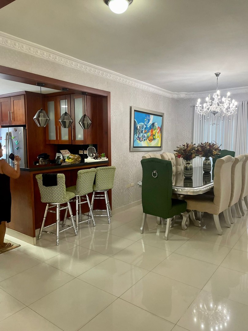 casas - VENDO” EN CIUDAD MODELO HERMOSA CASA 🏠 
AV. Jacobo Majluta SDN. 🏘casa de 270MT 5