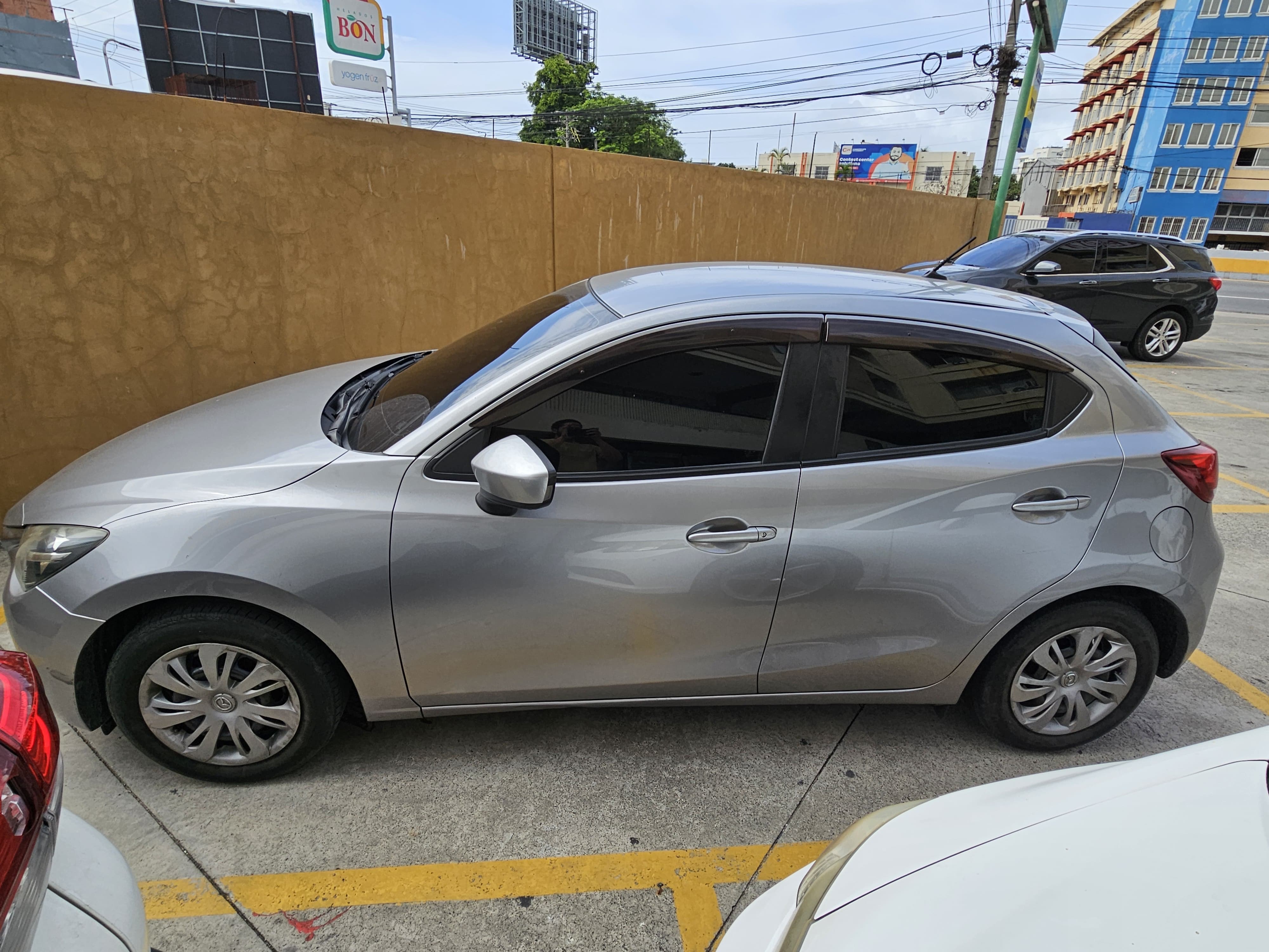 carros - mazda demio 2016 1