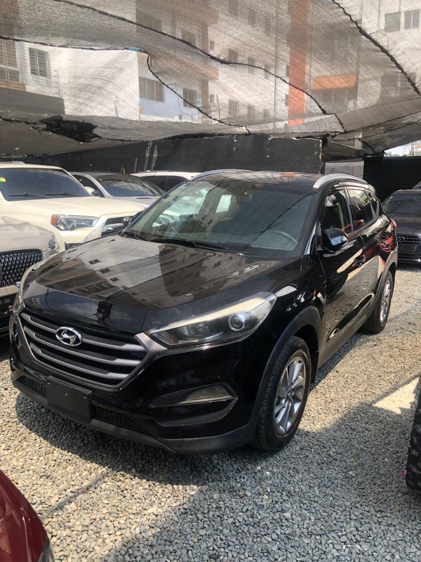 jeepetas y camionetas - Hyundai tucson 2016 excelente condición 1