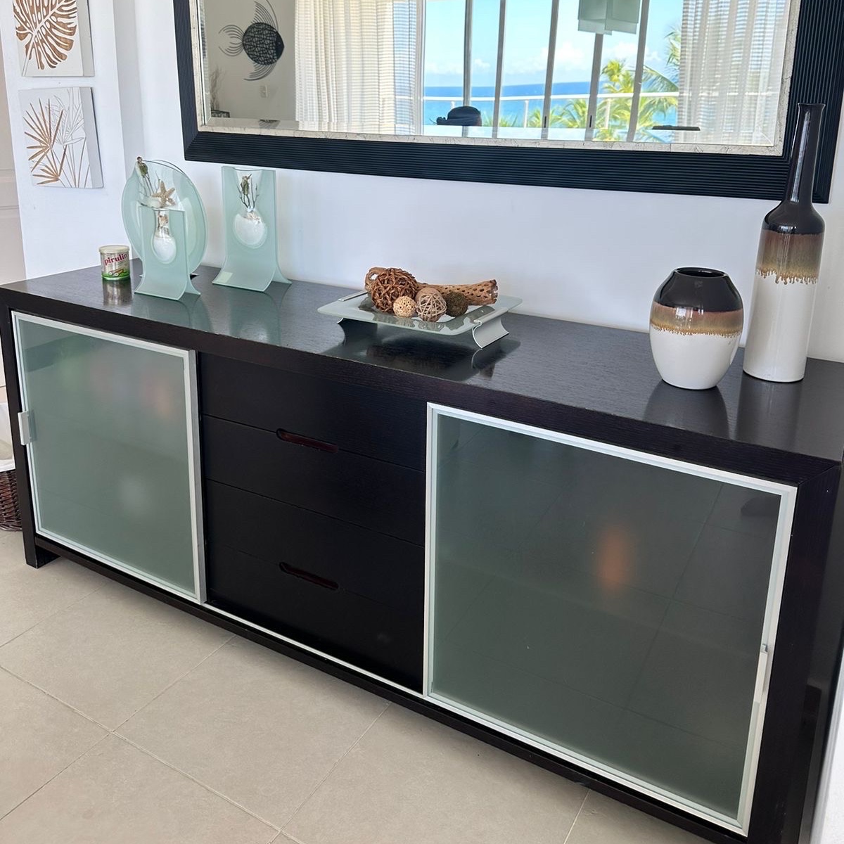 muebles y colchones - Credenza en Madera y cristal