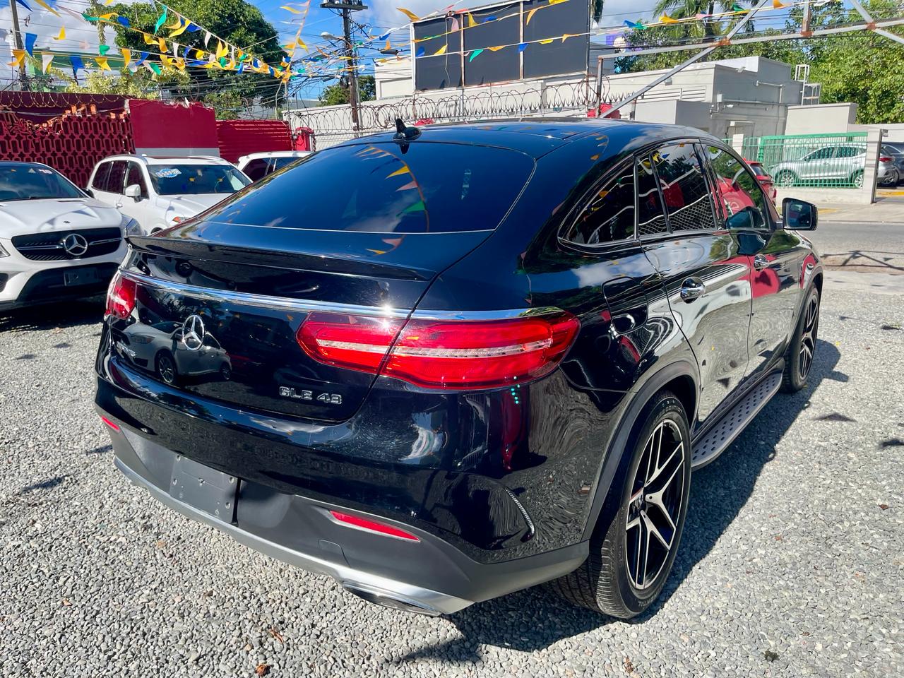 jeepetas y camionetas - Mercedes Benz GLE 43 AMG 2017 Recien Importada 5