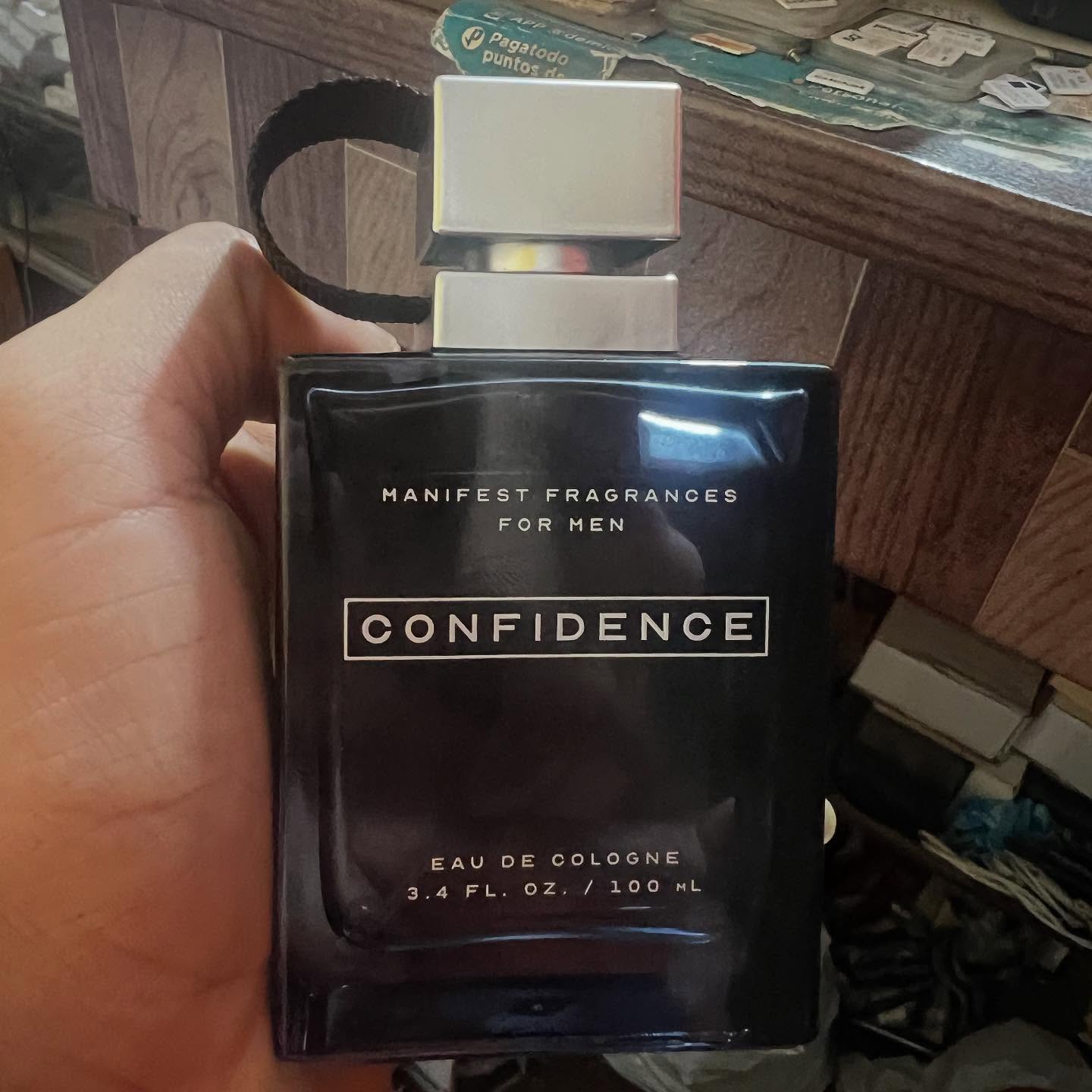 ropa para hombre - Perfume  de Hombre Confidence de 3.4 FL.OZ 100ml Nuevo S Caja