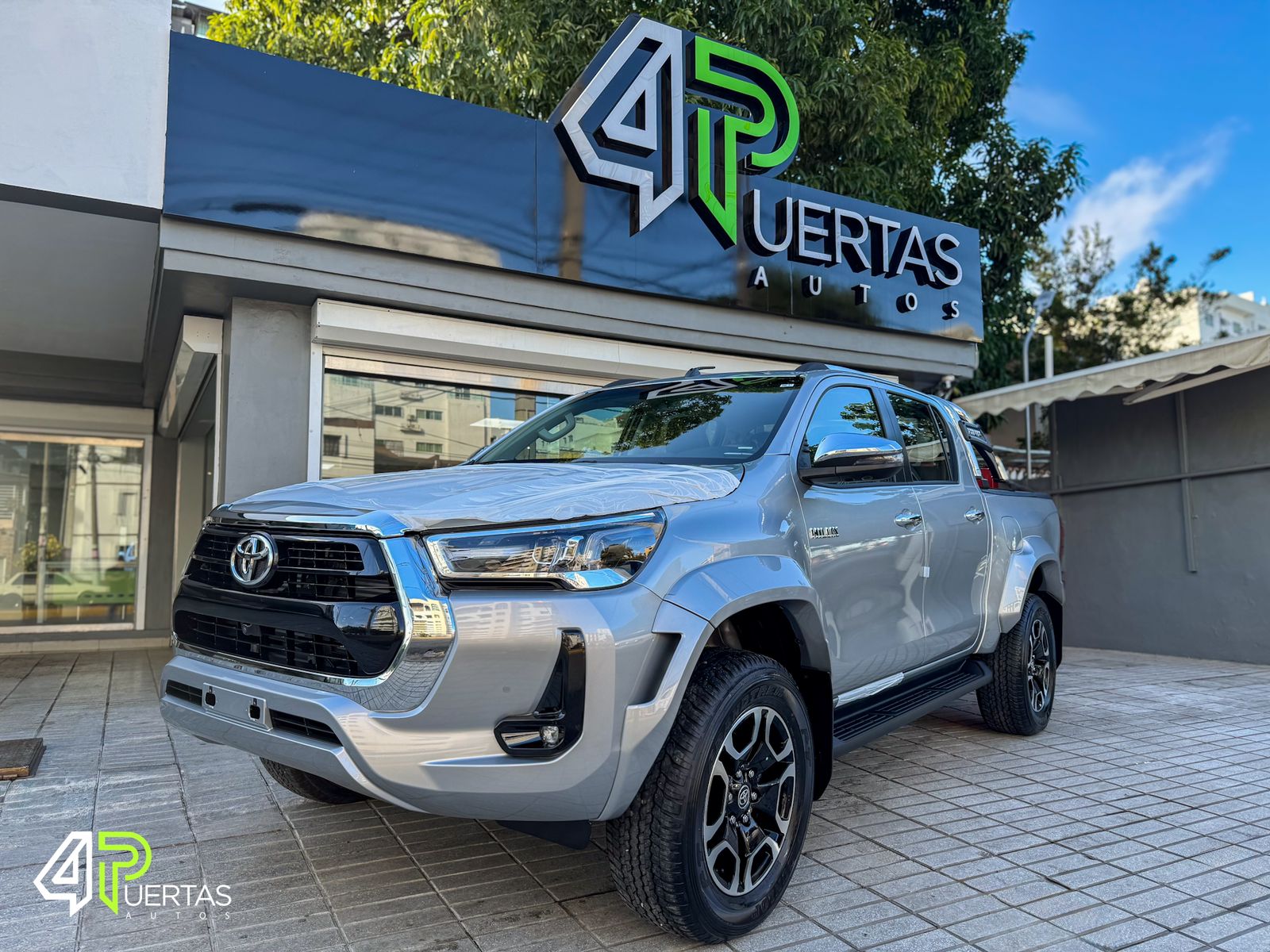 jeepetas y camionetas - TOYOTA HILUX 4X4