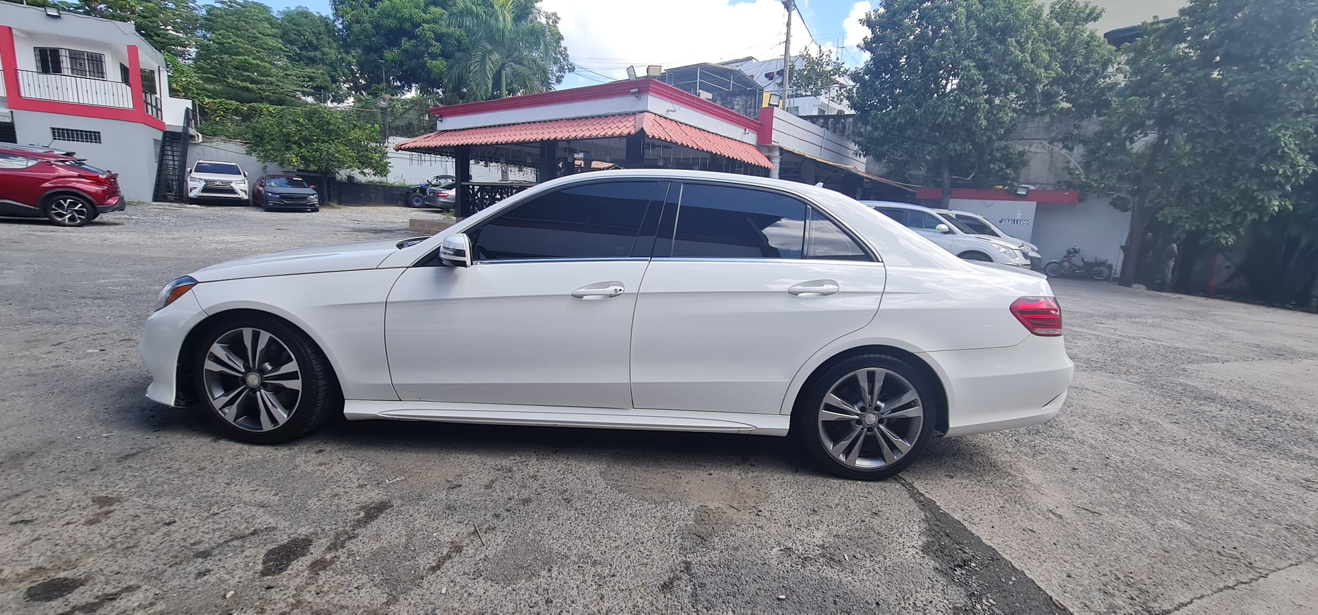 carros - Mercedes benz E350 SPORT 2014 1