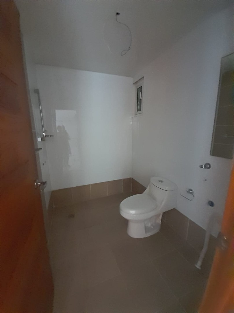 apartamentos - SE VENDE APARTAMENTO EN LA ESPERILLA/ CON 2 PARQUEOS SIN INTERMEDIARIOS  8