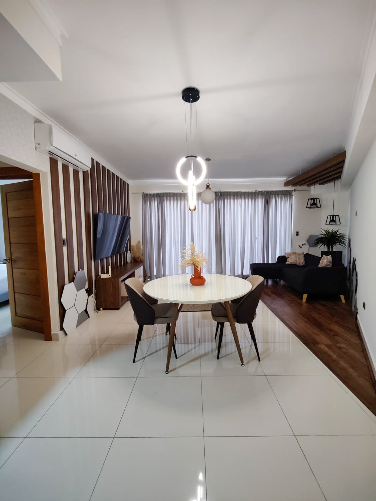 apartamentos - Bello apto en Mirador Norte, próximo a 27febrero y nuñez ideal para negocios..  2