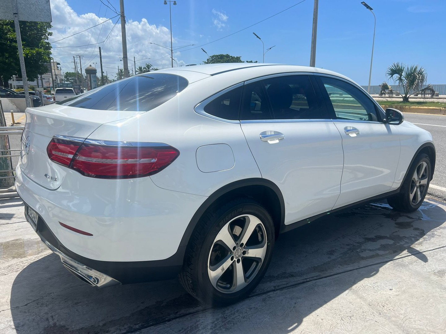 jeepetas y camionetas - Mercedes-Benz Clase GLC 300-COUPE 2017 8