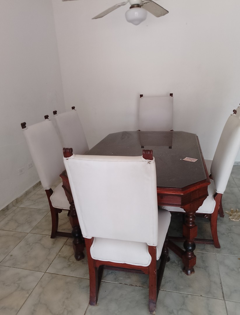 muebles y colchones - COMEDOR DE CAOBA 6 SILLAS 3