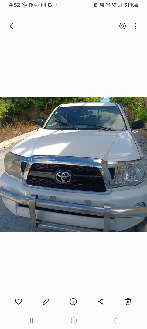 jeepetas y camionetas - Venta de toyota tacoma unico dueno, motivo viaje 1