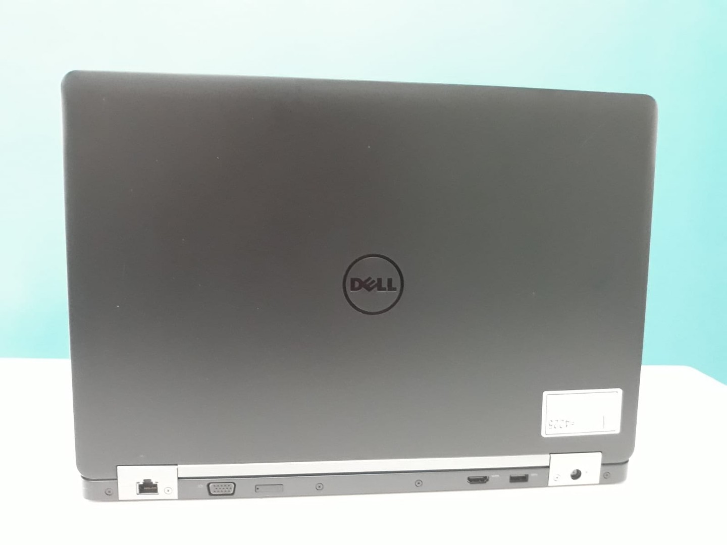 computadoras y laptops - Laptop, Dell Latitude E5570 / 6th Gen, Intel Core i5 / 8GB DDR4 / 120GB SSD 5