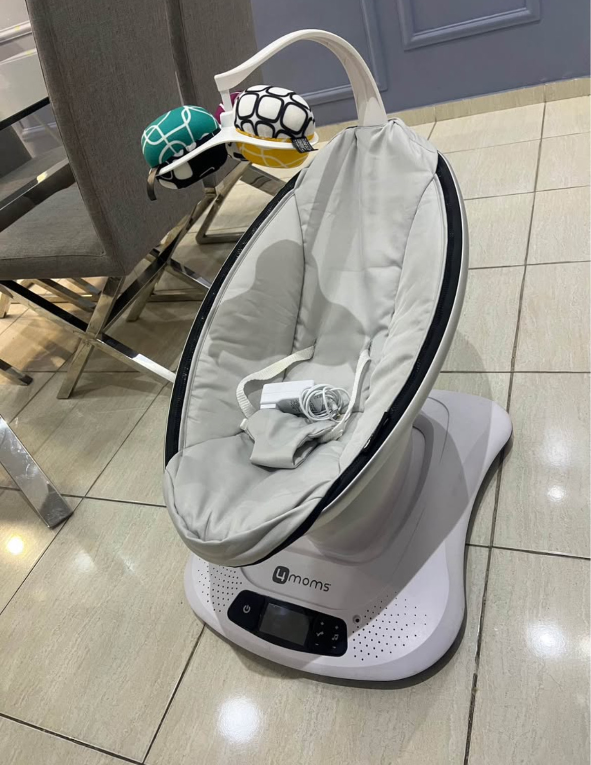 coches y sillas - Bouncer Columpio MamaRoo 4Moms, excelente condiciones, 6 tipos de movimiento