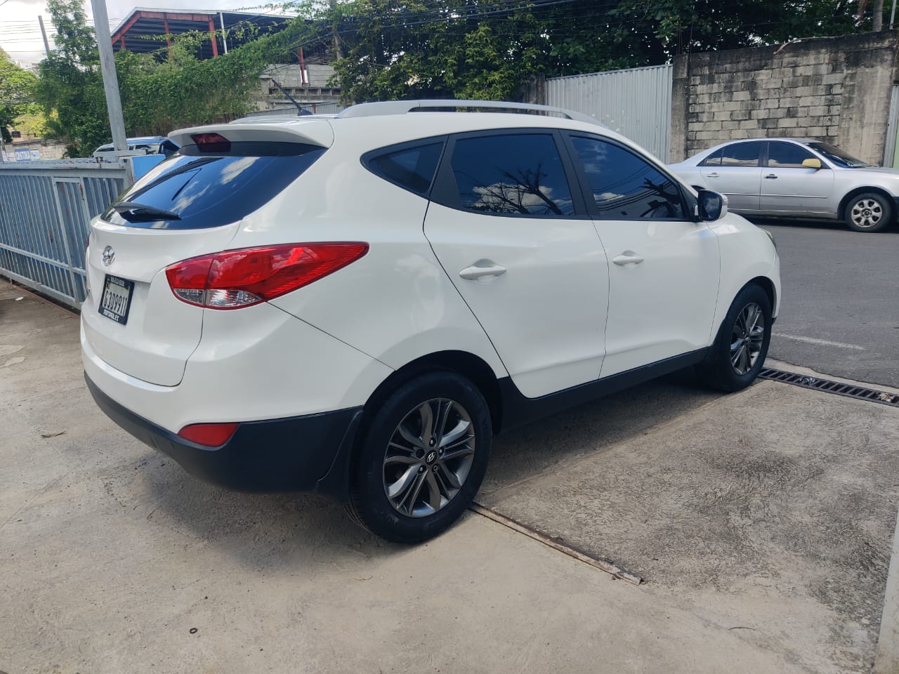 jeepetas y camionetas - HYUNDAI TUCSON SE 2014 8