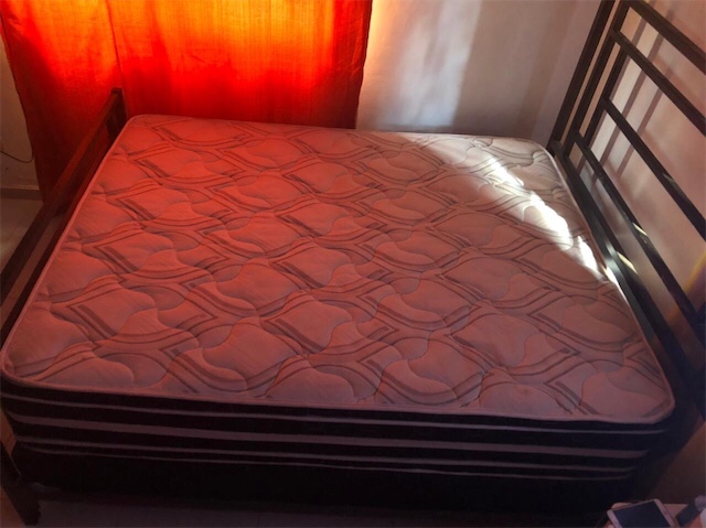 muebles y colchones - Cama en venta de 60’