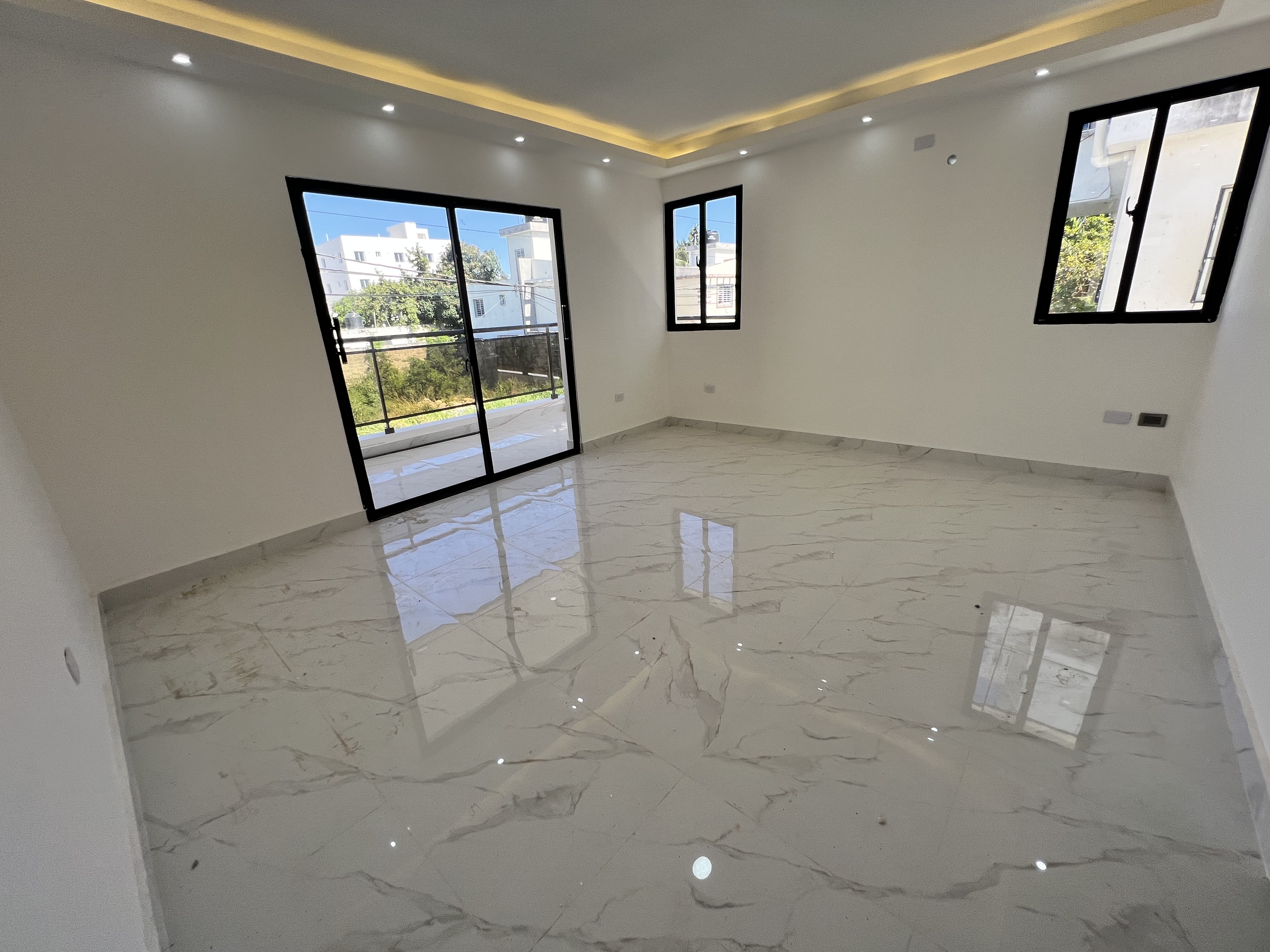 casas - venta de lujosa casa en la autopista de san isidro Santo Domingo este  5