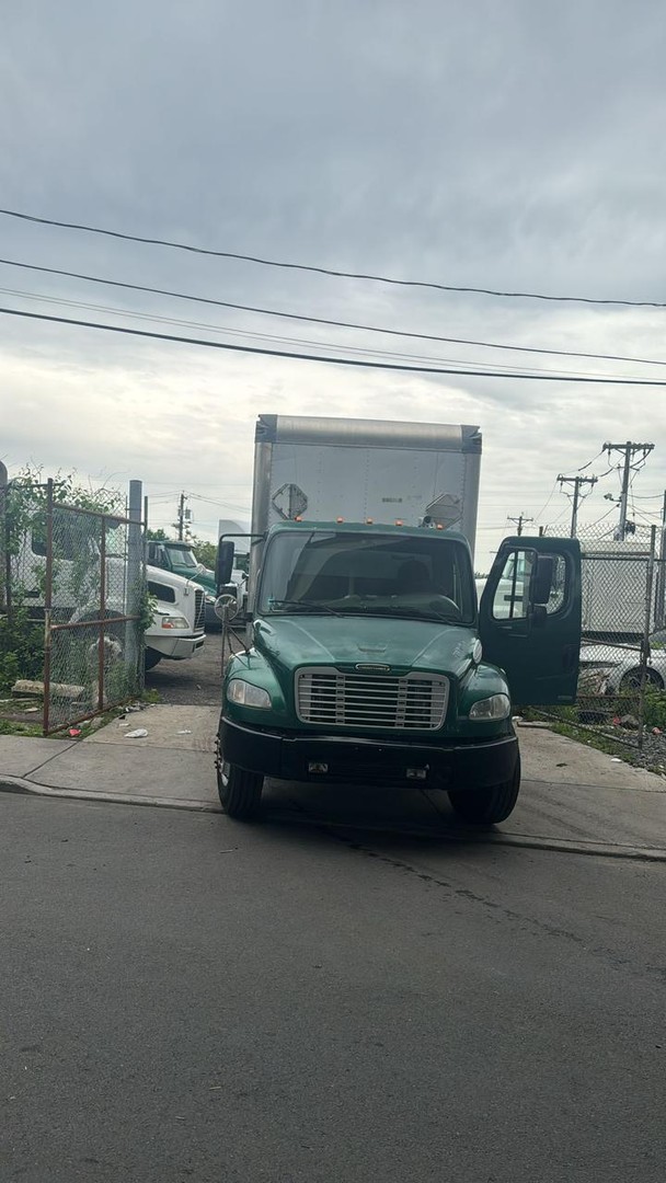 camiones y vehiculos pesados - SERVICIOS DE TRANSPORTE CAMION FREIGHTLINER 26 PIES