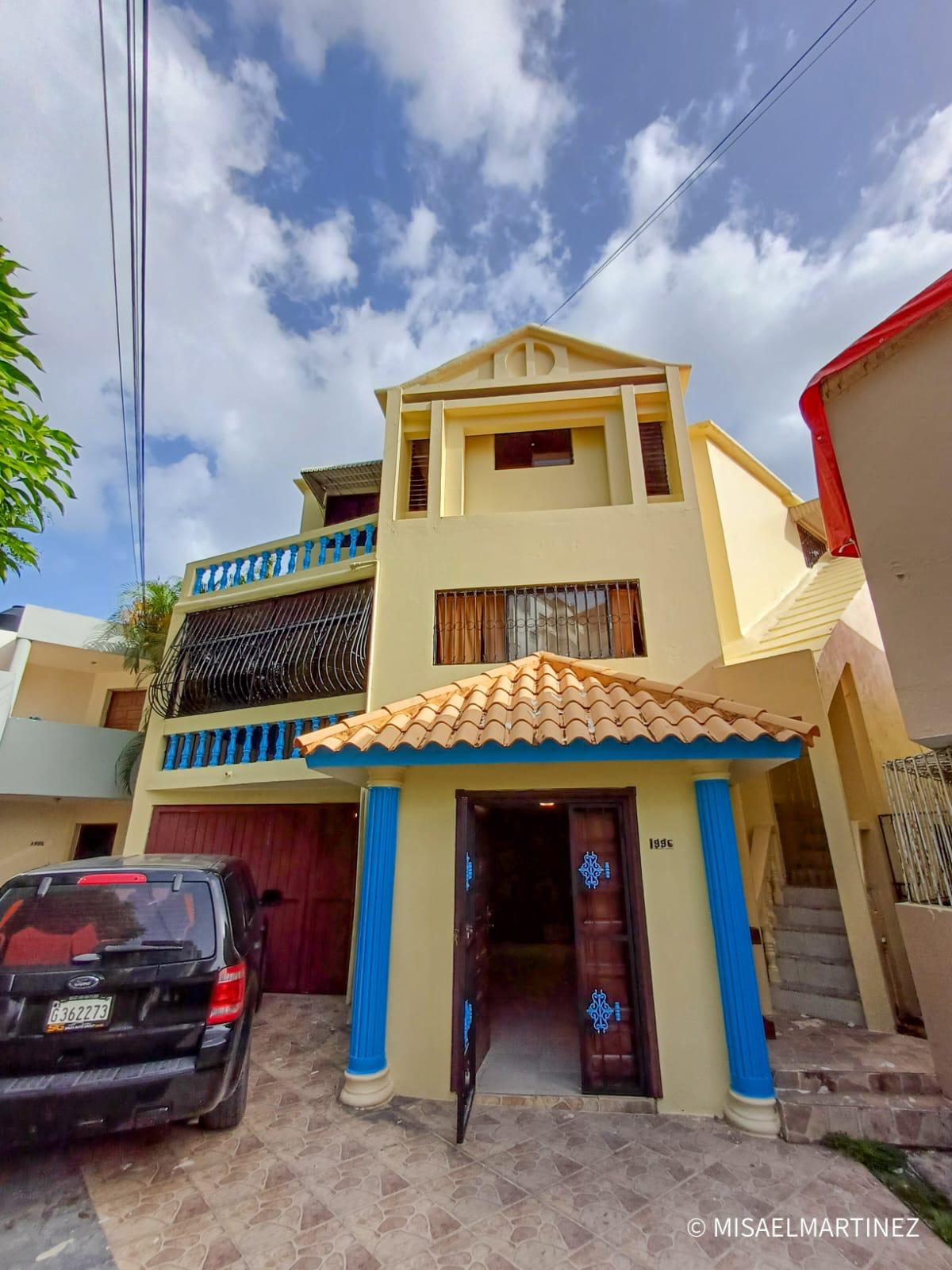 casas - Vendo casa en Los Cacicazgos 