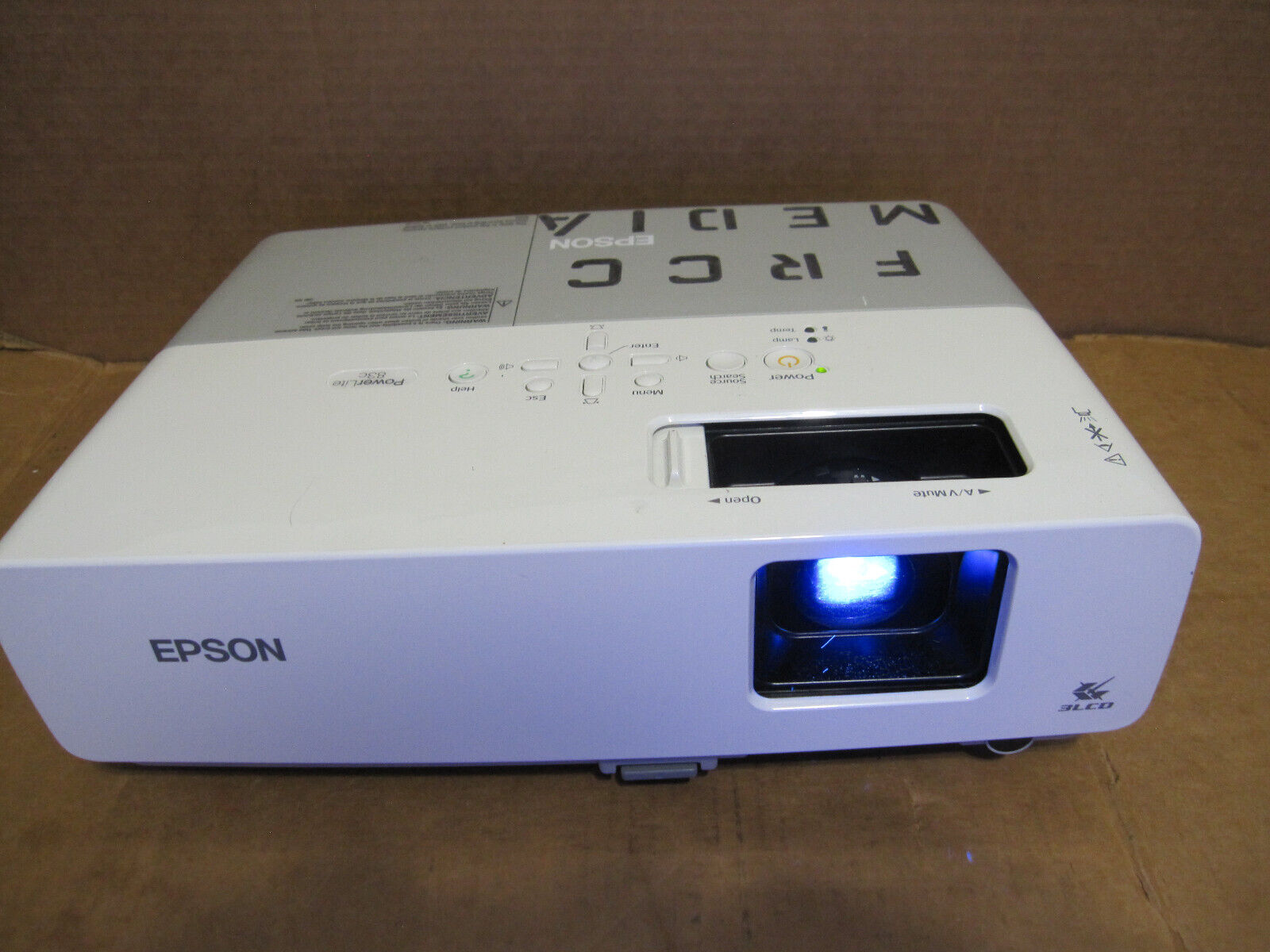 computadoras y laptops - Proyector Epson 2600lumenes