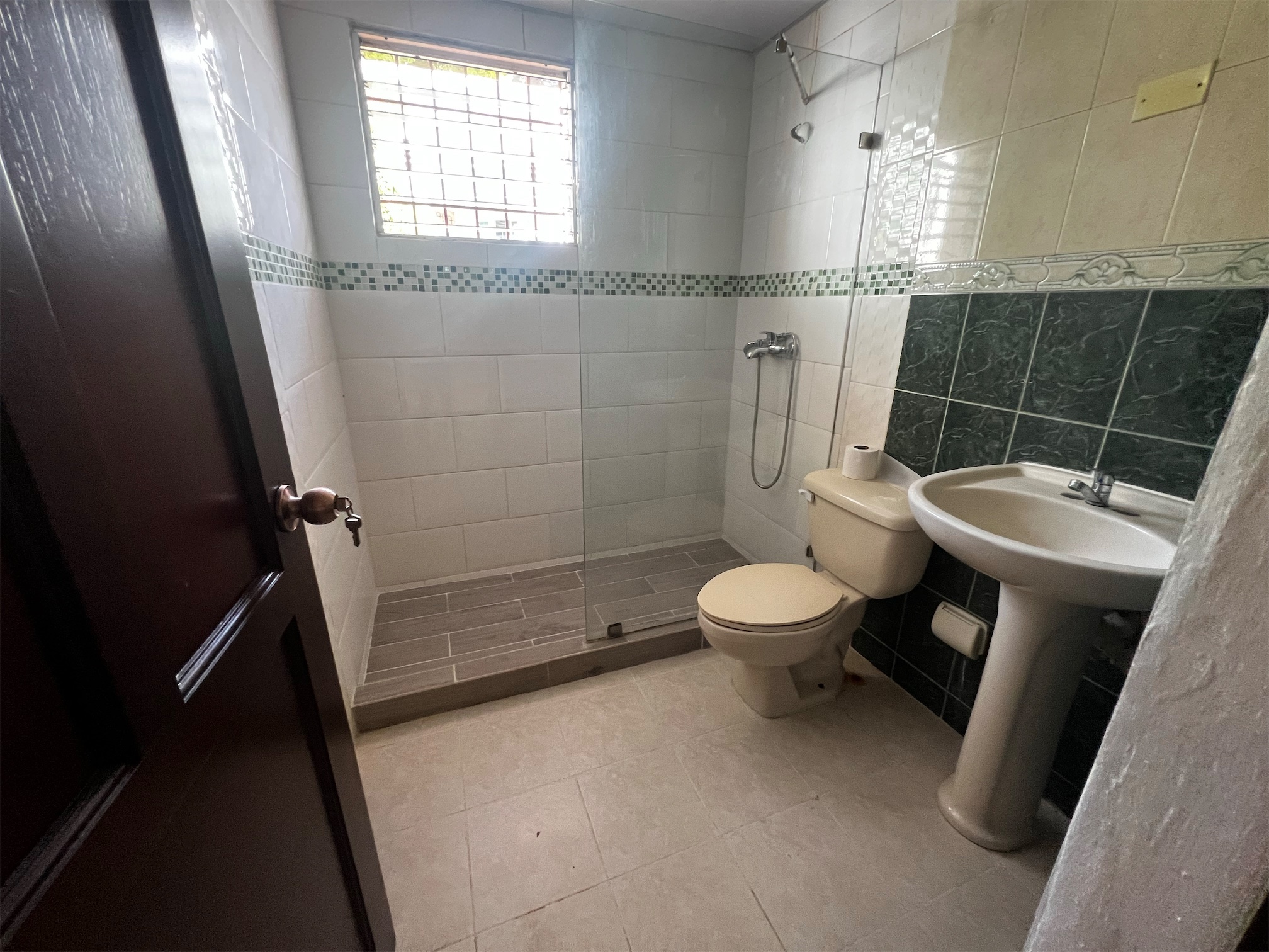 apartamentos - Venta de apartamento de 150mts en corales del sur Santo Domingo estev 6