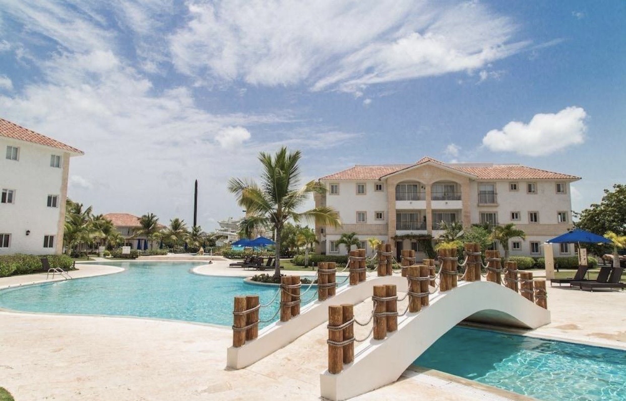 casas vacacionales y villas - Vendo estudio 1 Nivel en Resort y Villas Cadaques Bayahibe  2