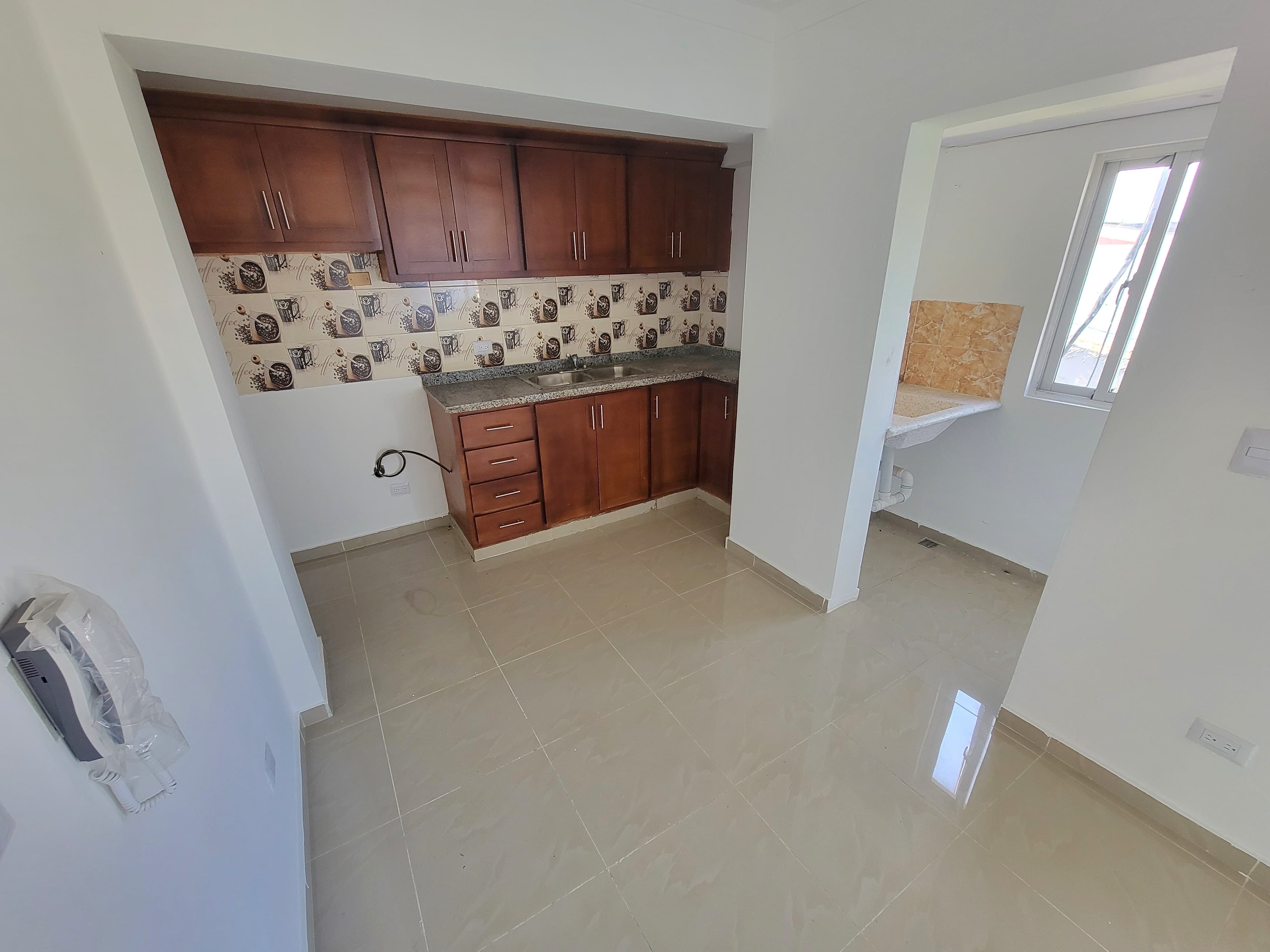 apartamentos - venta de apartamento 2do piso con 3 parqueos reparto los 3 ojos Santo Domingo  9