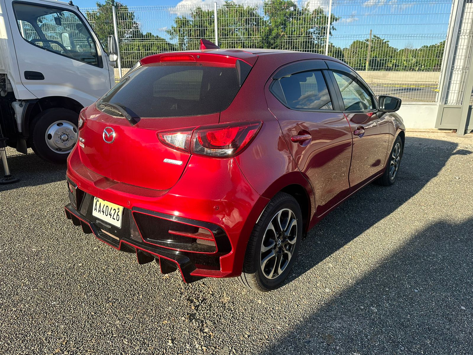 otros vehiculos - Mazda demio año 2018, recién importado de Japón.  2