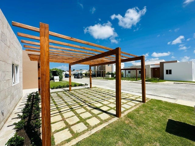 casas - Proyecto en venta Punta Cana #24-1313 tres Hab. campo de golf, jardín privado.
 8