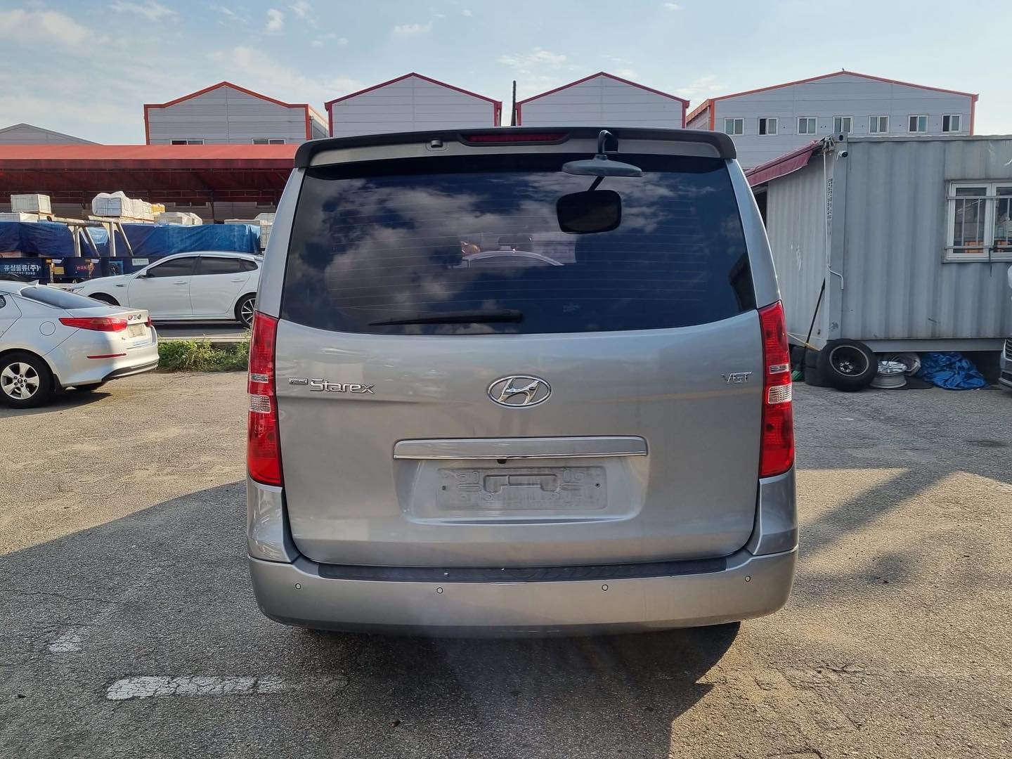 carros - HYUNDAI STAREX GRIS 2018 8