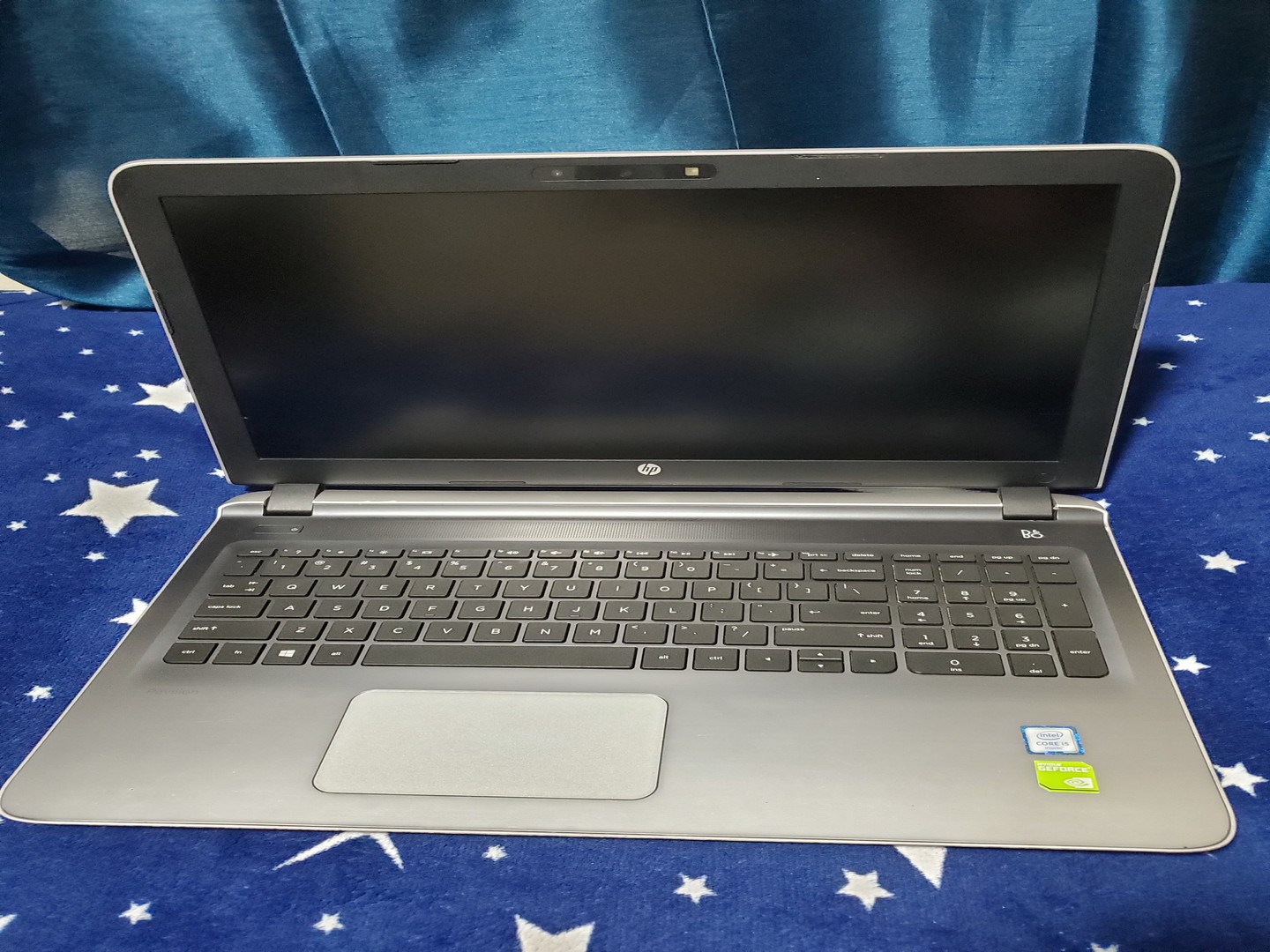 computadoras y laptops - Laptop HP pavilion procesador i5, ram 8GB, disco duro 1tb....