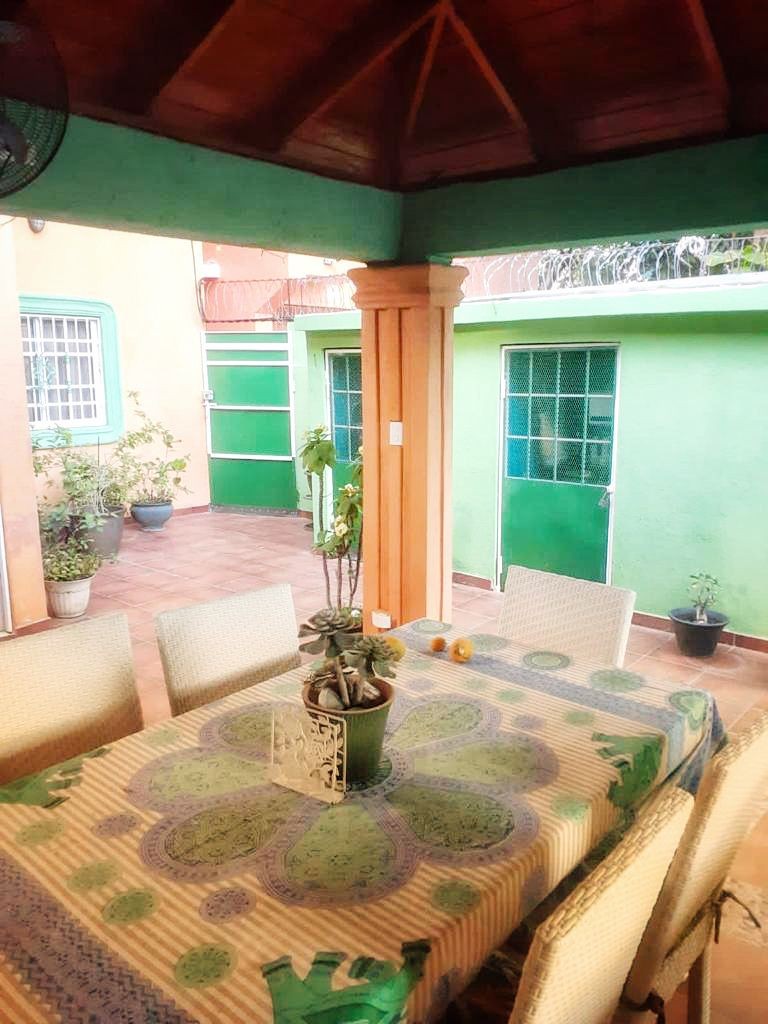 casas - Venta de Casa Amueblado de 2 niveles, Nizao. 
 4