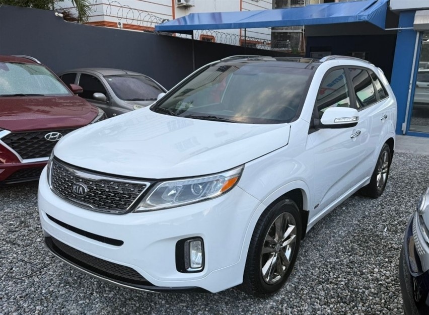 jeepetas y camionetas - 2014 Kia Sorento SXL Panorámica 4x4  3