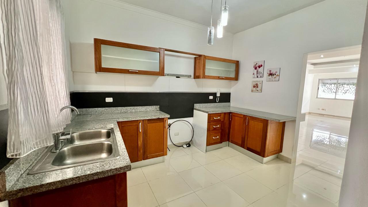 apartamentos - APARTAMENTO DE 3 HABITACIONES EN VENTA EN PARAISO 5