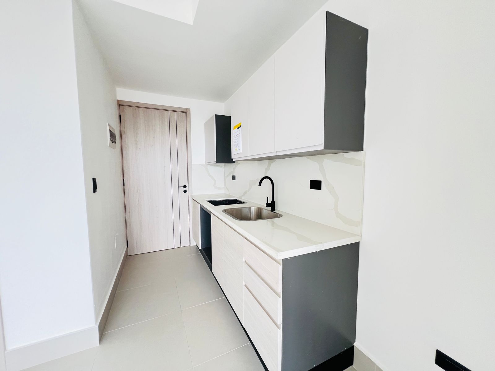 apartamentos - 𝙀𝙫𝙖𝙧𝙞𝙨𝙩𝙤 𝙈𝙤𝙧𝙖𝙡𝙚𝙨 una hab 1.5 baños  6