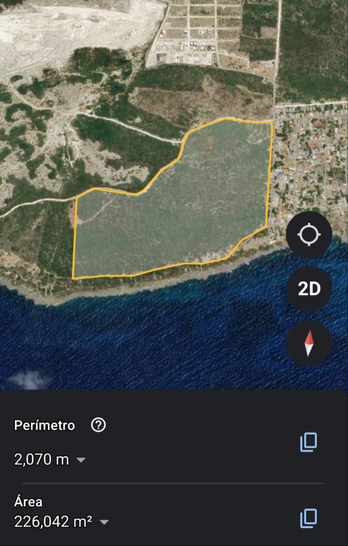 solares y terrenos - Venta de solar en la Romana primera línea de playa 0