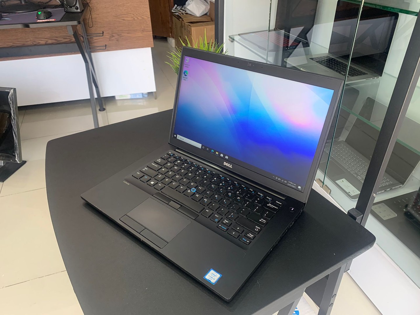 computadoras y laptops - Laptop Dell Latitude 5580 5570 7480 7490 7440 7470 i5 e i7 Oferta 2