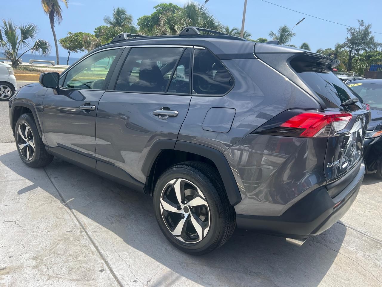 jeepetas y camionetas - Toyota RAV4 LE 4x4 2019 5