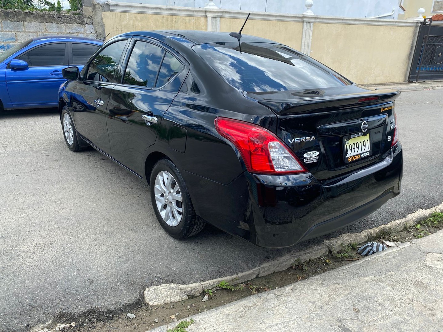 carros - NISSAN VERSA 2017  2